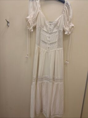 En Saison Cream Lace-Trim Maxi Dress